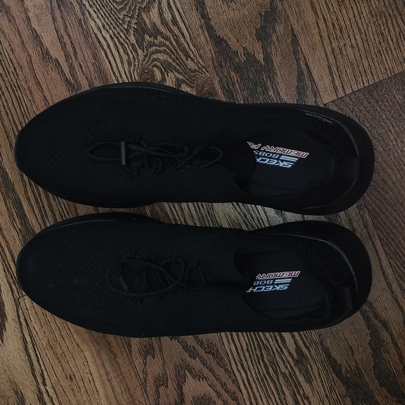 Skechers Men's Black Slip-On Sneakers Size 9.5 - Picture 6 of 7